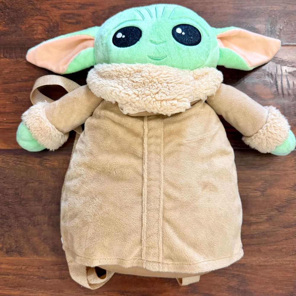 Star Wars Grogu Baby Yoda Plush Backpack The Mandalorian Green Tan